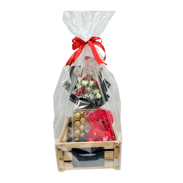 Merry Christmas Gift pack perfect for the Happy Christmas surprise. Christmas bouquet, Christmas chocolates and teddy bear.
