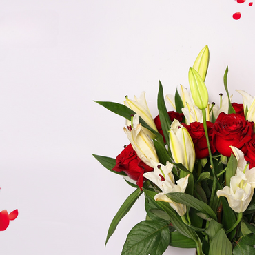 Happy Eid al-Fitr Red Roses Vase